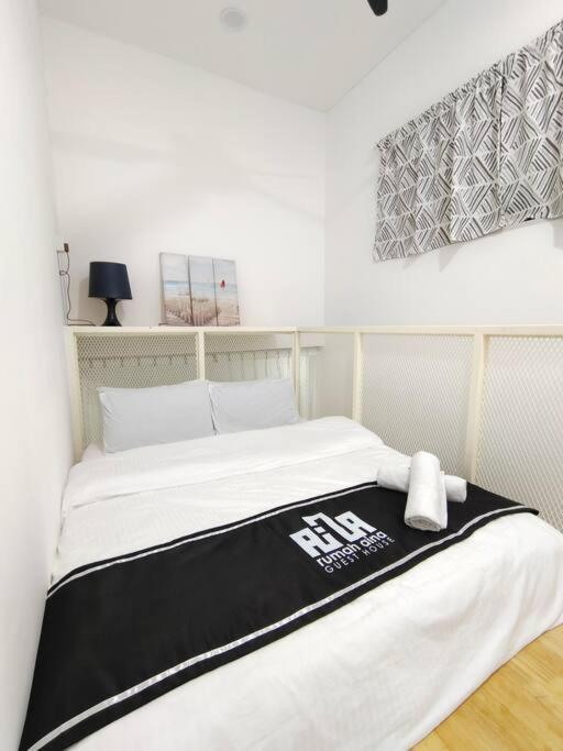 Rumah Aina Homestay Bukit Changgang Private Pool Kampong Melot المظهر الخارجي الصورة